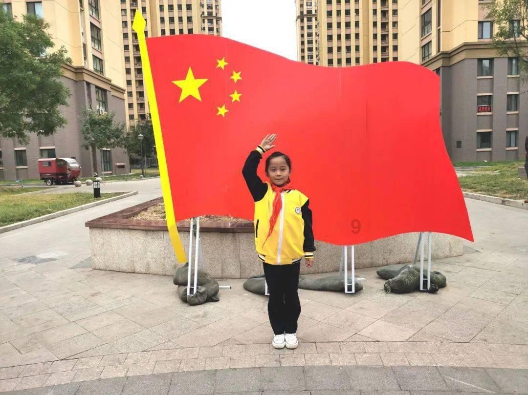一建证书原单位内退,交五险一金,现在新单位工作,怎么办游戏画面
